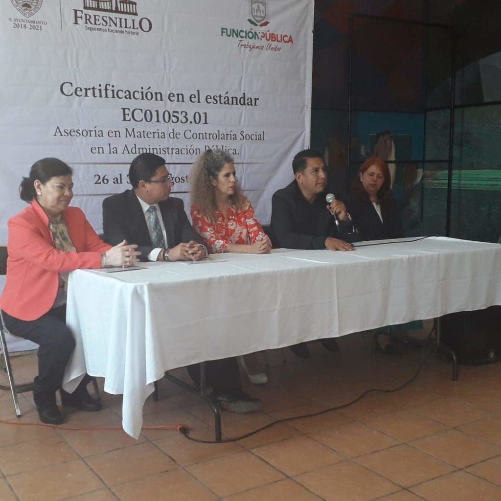 CERTIFICAN A PERSONAL DE CONTRALORIA MUNICIPAL EN ESTANDAR EC01053.01