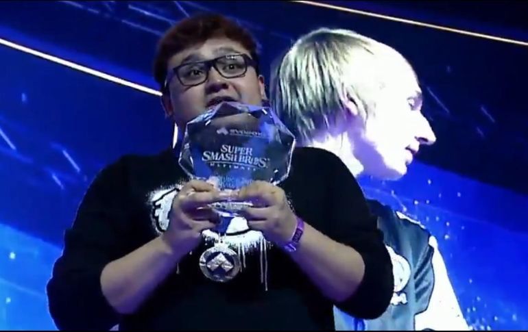 El mexicano MKLeo gana campeonato mundial de “Super Smash Bros”