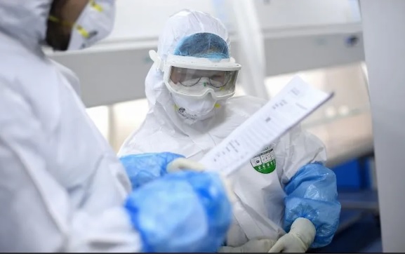 Científicos chinos solicitan patente de medicamento de EU para tratar coronavirus