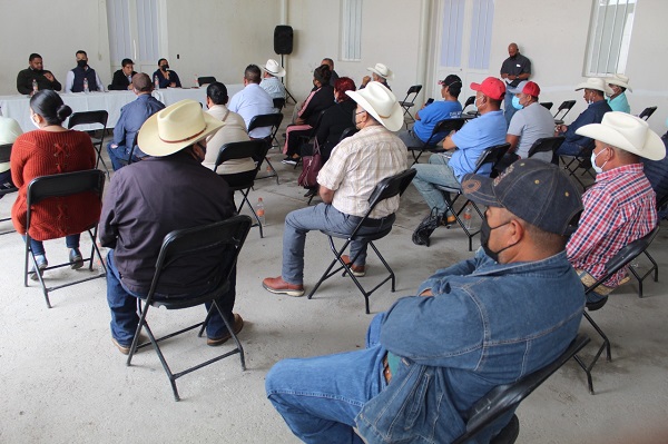 MARIO CÓRDOVA LONGORIA ESTRECHA LAZOS DE TRABAJO CON LOS DELEGADOS MUNICIPALES DE RÍO GRANDE