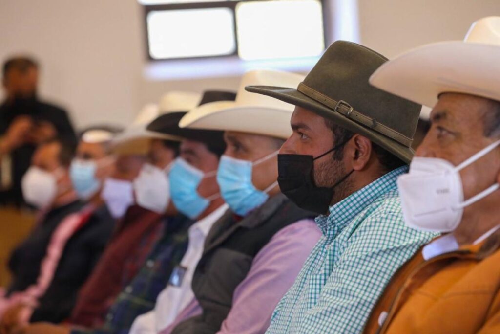 Acuerdan Gobernador David Monreal, campesinos y ganaderos Segunda Feria Agropecuaria