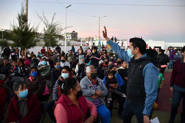 Queremos una sociedad que anhele y construya la justicia y la equidad: Julio César Chávez al entregar apoyos alimentarios