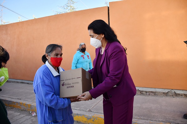 Entrega Ayuntamiento de Guadalupe apoyos alimentarios