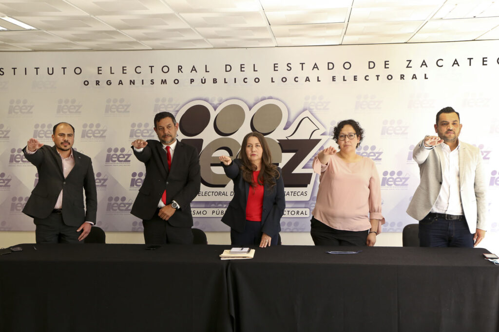 DESIGNA CONSEJO GENERAL NUEVOS FUNCIONARIOS ELECTORALES; SE FORTALECE EL EQUIPO AL SERVICIO DEL IEEZ