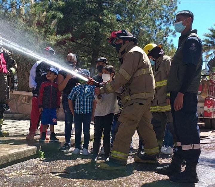 PARTICIPA PC MUNICIPAL CON ACTIVIDADES RECREATIVAS EN PARQUE LA ENCANTADA