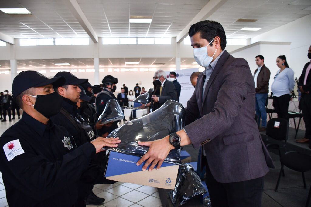 Reciben equipamiento policial, municipios de la Zona Centro del Consejo Intermunicipal de Seguridad Pública