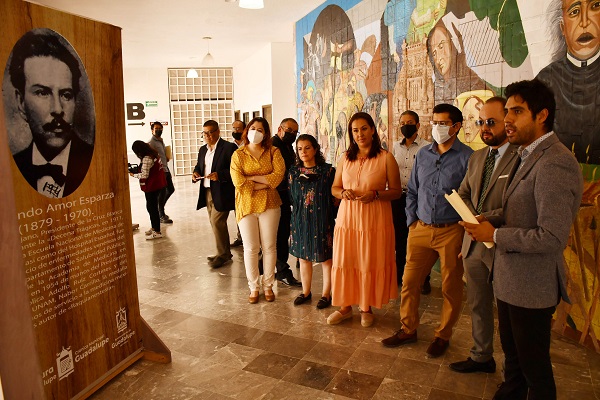 Inaugura Julio César Chávez exposición documental y fotográfica ‘200 años de historia municipal’