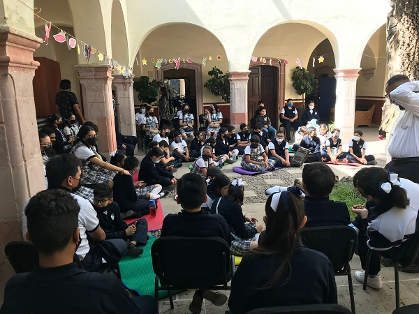 Fomenta Julio César Chávez la lectura