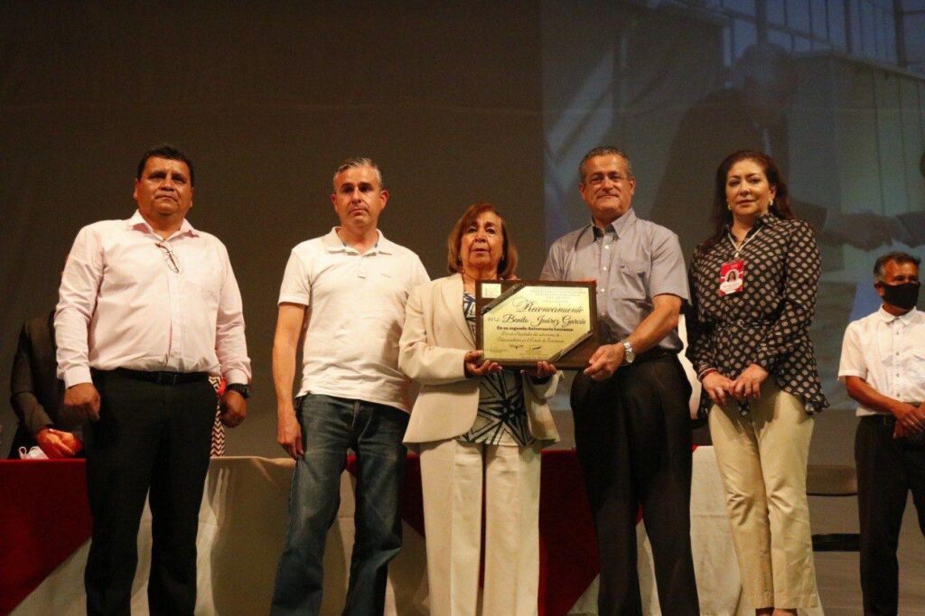 RECIBIÓ JEREZ A DOCENTES PARTICIPANTES EN LOS XXVII JUEGOS CULTURALES DE TELESECUNDARIA