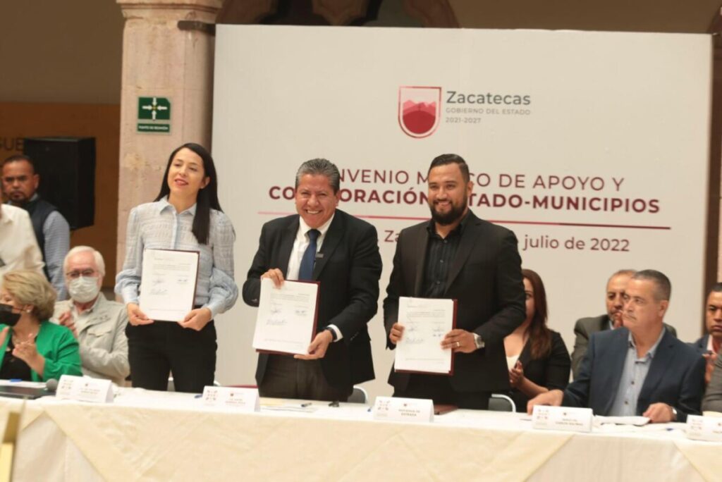 Firma Gobernador David Monreal Ávila convenio con municipios a favor de la descentralización de las políticas culturales