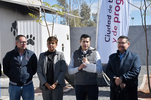 Refrenda Julio César Chávez compromiso con el bienestar animal