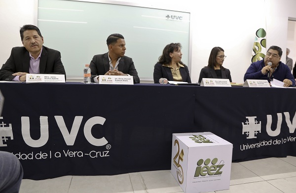 FIRMAN IEEZ Y UVC CONVENIO DE COLABORACIÓN 