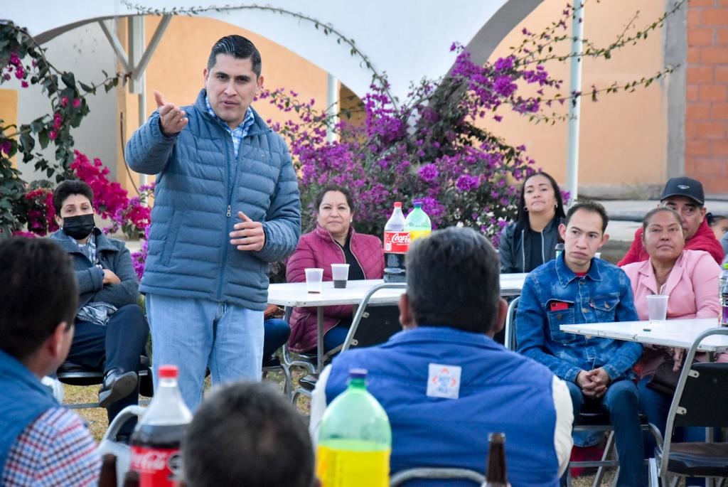 BUSCA CARLOS PEÑA ACERCAMIENTO CON PRIISTAS DE CONCEPCIÓN DEL ORO