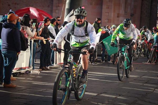 REÚNE LA MEZCALERA BIKE A MÁS DE 350 CICLISTAS