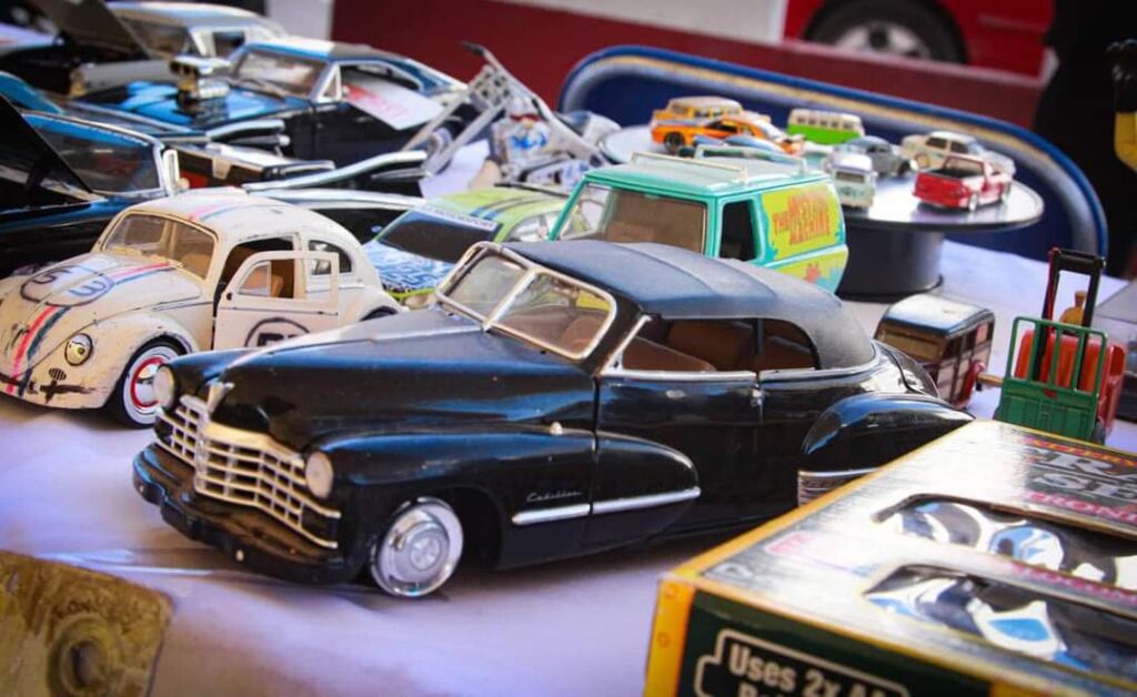 CELEBRA EL AYUNTAMIENTO EL DÍA NACIONAL DE AUTOS ANTIGUOS CON UNA GRAN EXHIBICIÓN