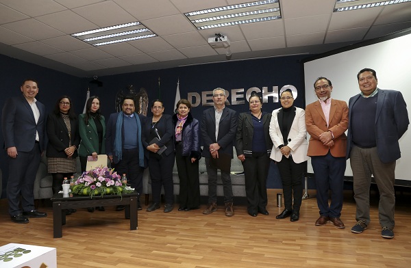 ORGANIZAN FORO DE ANÁLISIS SOBRE LA REPRESENTACIÓN POLITICA DE LAS MUJERES