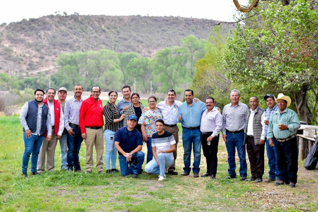 RECORRE CARLOS PEÑA COLONIAS DE SOMBRERETE Y SAÍN ALTO