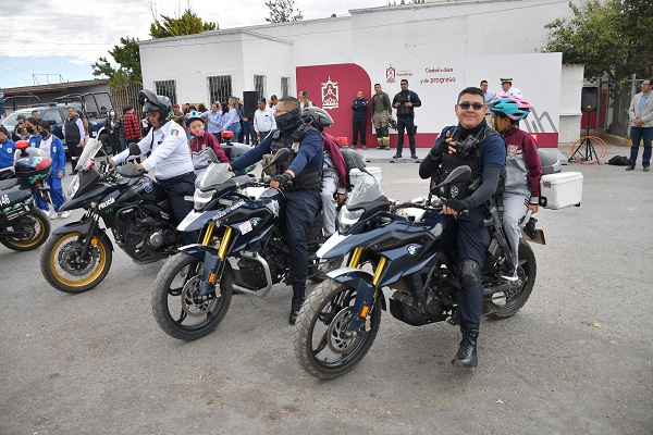 Recorren escuelas con Programa ‘Caravana de Prevención’