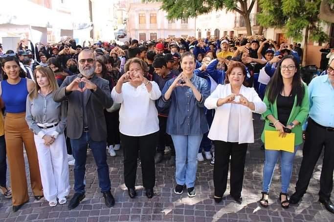 REALIZA DIF CAPITAL PRIMER FERIA DE CORAZÓN POR LA SALUD MENTAL