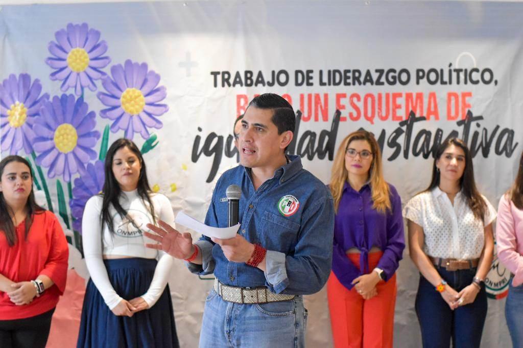 EL PRI CUENTA CON MUJERES EMPODERADAS Y DISPUESTAS A RECUPERAR ZACATECAS Y MÉXICO: CARLOS PEÑA