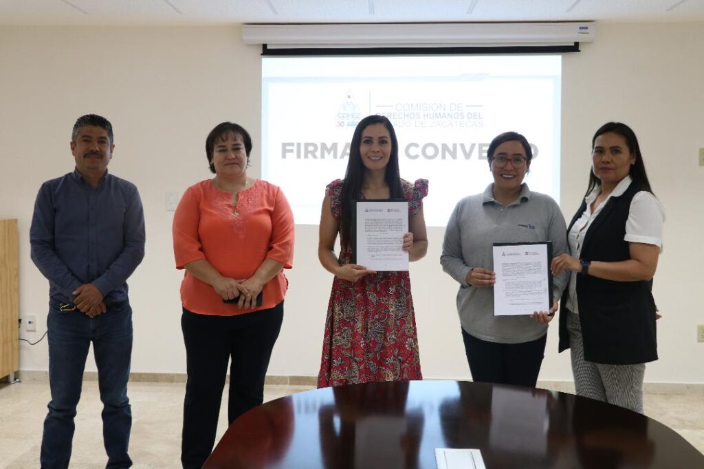 La CDHEZ firmó convenio con la Mina San Nicolás