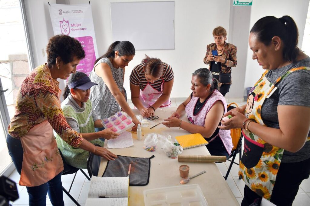 Fomentan emprendimientos para las mujeres guadalupenses