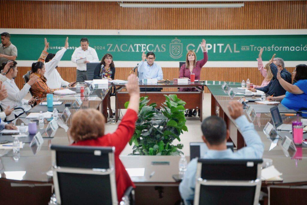 APRUEBA CABILDO CAPITALINO MESAS DE TRABAJO CON LA CIUDADANÍA Y AMPLIACIÓN DE PROGRAMAS EDUCATIVOS