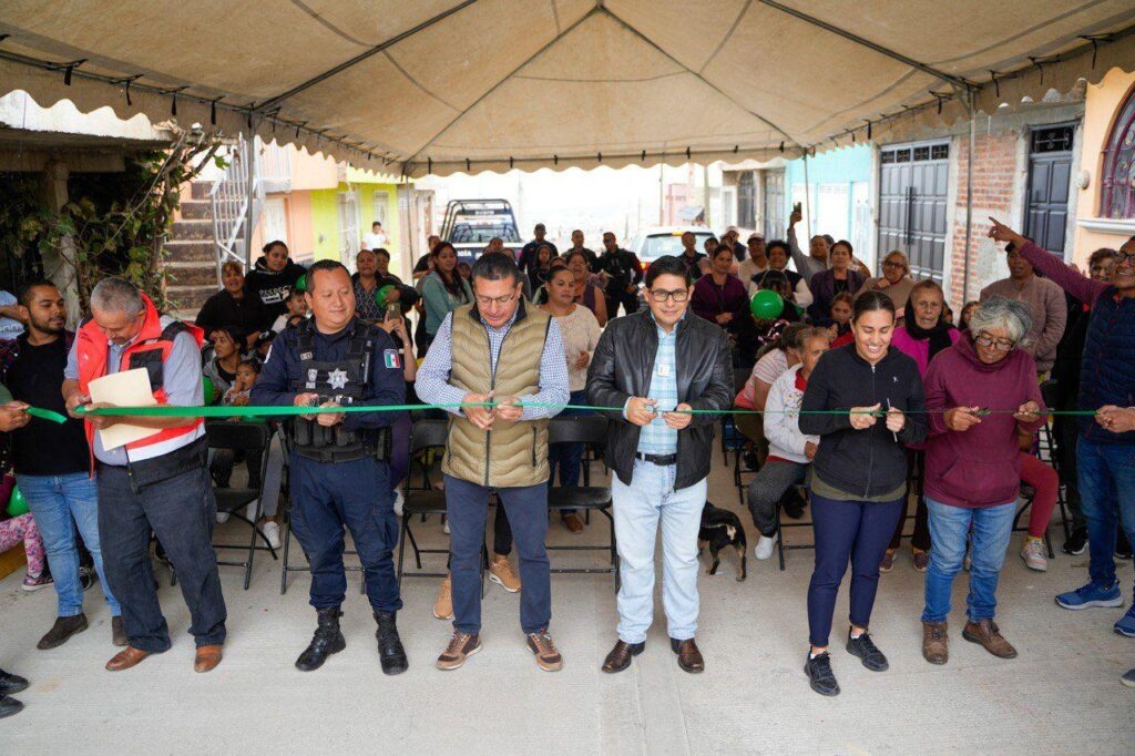 INAUGURA JORGE MIRANDA PAVIMENTACIÓN DE CALLE EN LA COLONIA GONZÁLEZ ORTEGA