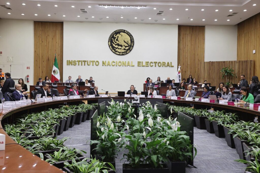 Ajusta INE fechas de inicio y fin de precampañas del ProcesoElectoral Federal 2023-2024