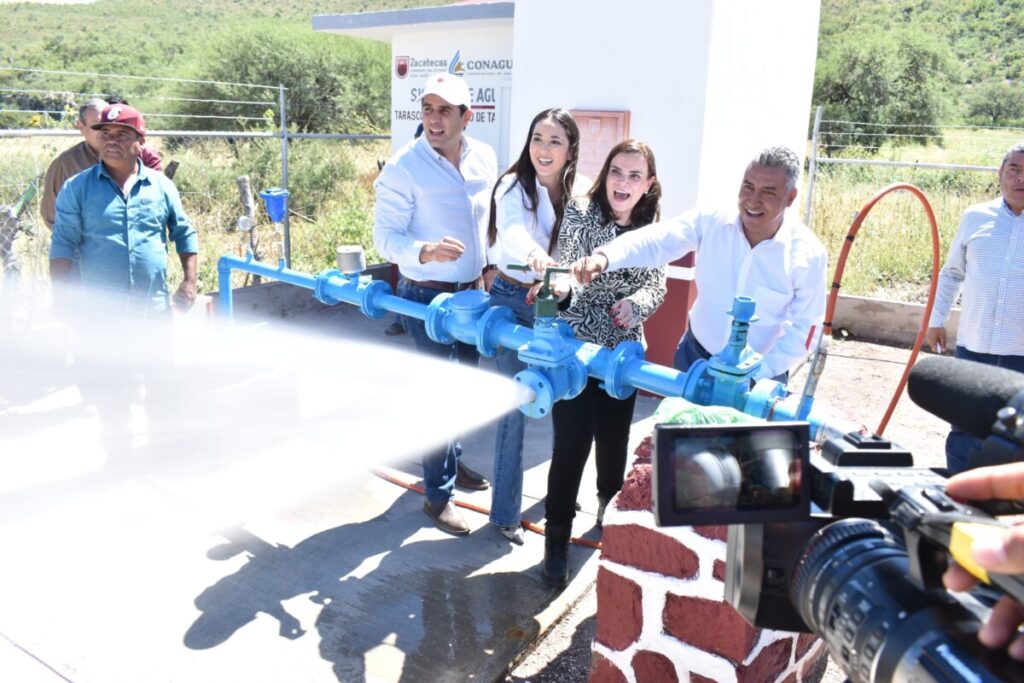 Cumple Gobierno de Zacatecas a habitantes de Villanueva; inauguran pozo San Antonio de Tarasco