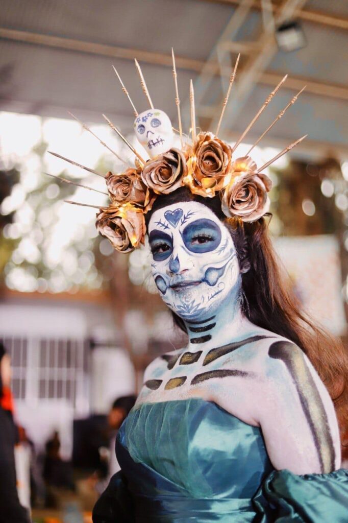 APOYA GOBIERNO DE FRESNILLO TRADICIONES EN PREPARATORIA UAZ