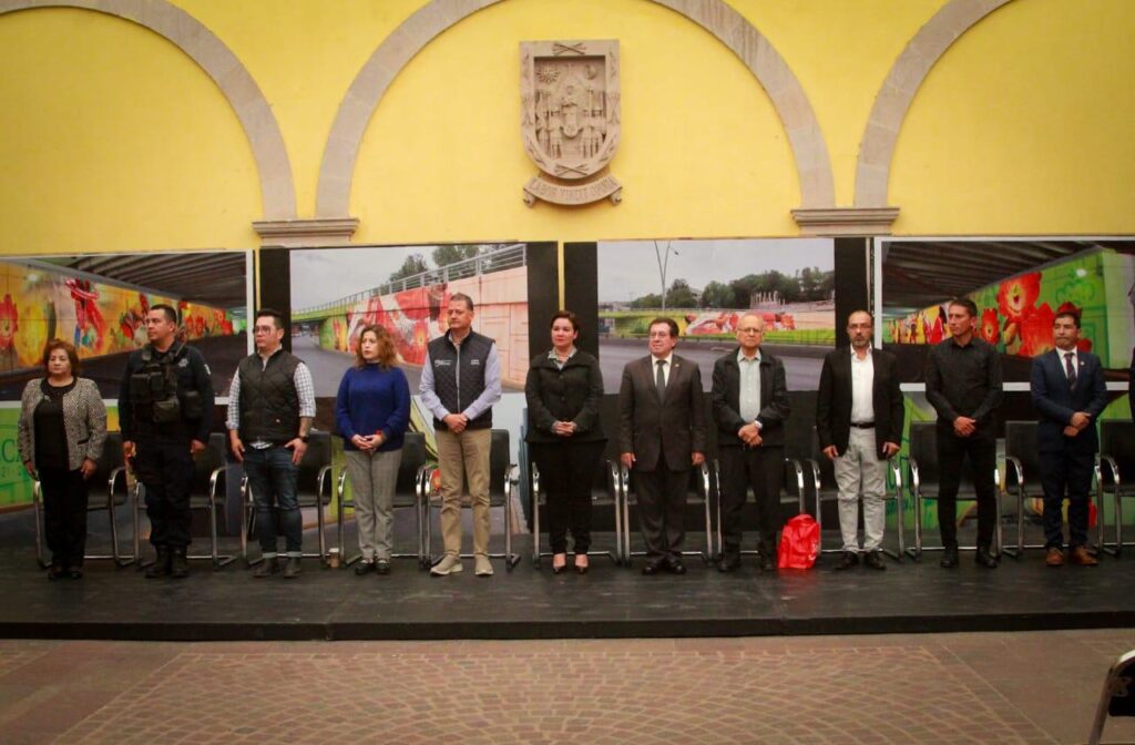 RECUERDAN VIDA Y OBRA DE ROBERTO CABRAL DEL HOYO CON HOMENAJE EN SU ANIVERSARIO LUCTUOSO