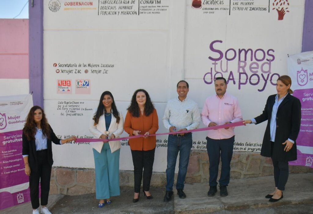 Clausura Pepe Saldívar cursos en la Casa de la Mujer Bicentenario