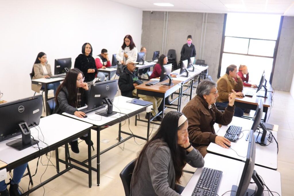 Examina INE Zacatecas a aspirantes a Capacitadores Asistentes y Supervisores Electorales