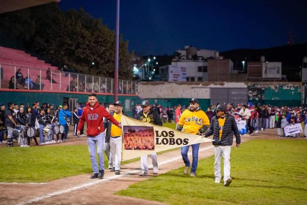 INAUGURA JORGE MIRANDA CASTRO TORNEO DE BÉISBOL DE LA TEMPORADA INVERNAL 2023-2024