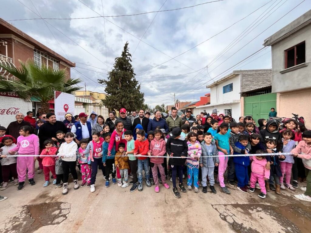 ENTREGA RITA QUIÑONESOBRAS EN COMUNIDADES