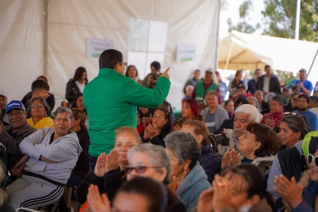 REALIZA JORGE MIRANDA EL PROGRAMA “MENOS ESCRITORIO, MÁS TERRITORIO” EN LA COLONIA FELIPE ÁNGELES