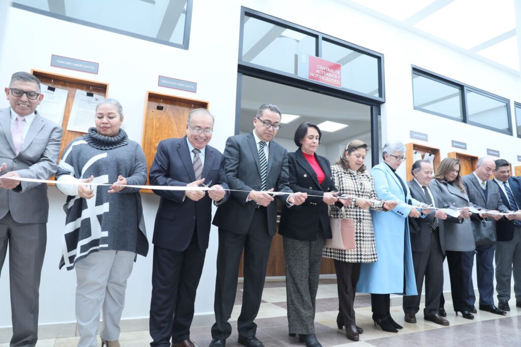 INAUGURA NAHLE NUEVA CENTRAL DE ACTUARIOS Y NOTIFICADORES