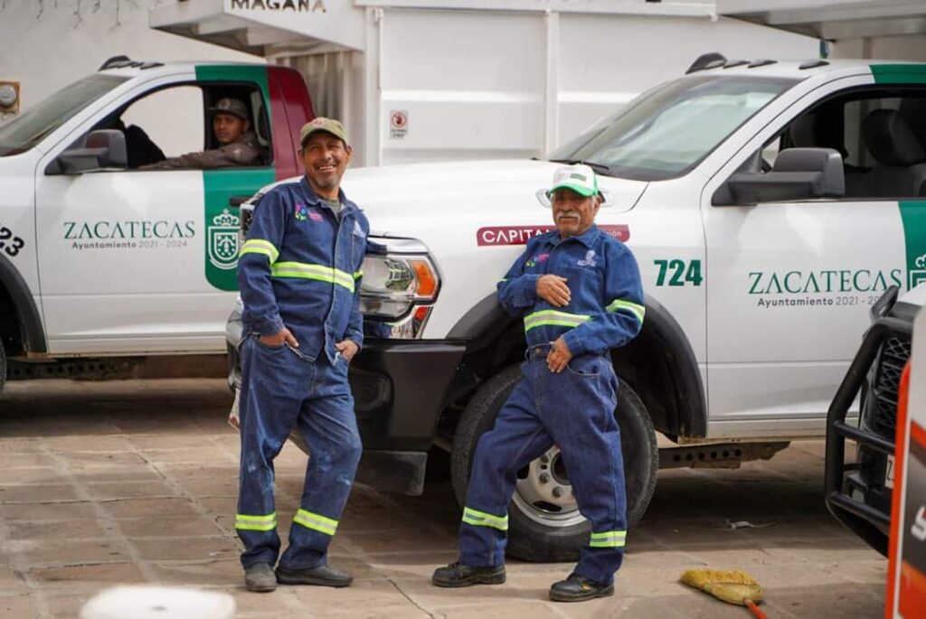 EQUIPAN AL PARQUE VEHICULAR DE LA SECRETARÍA DE SERVICIOS PÚBLICOS DE LA CAPITAL