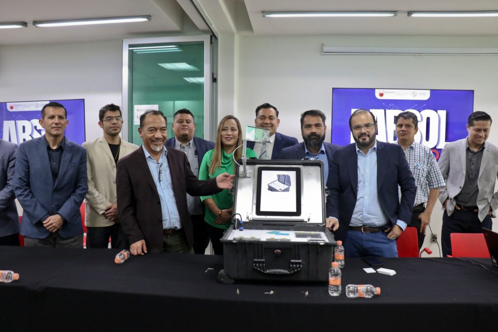 RECIBE IEEZ URNA ELECTRÓNICA DESARROLLADA POR COZCYT