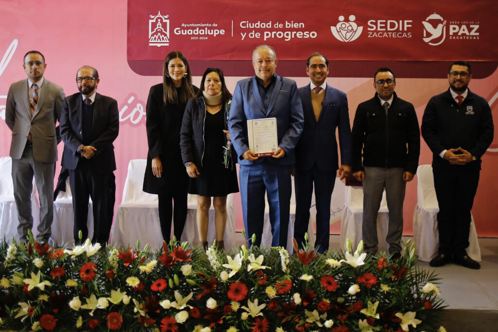 Celebra Pepe Saldívar ceremonia colectiva matrimonios