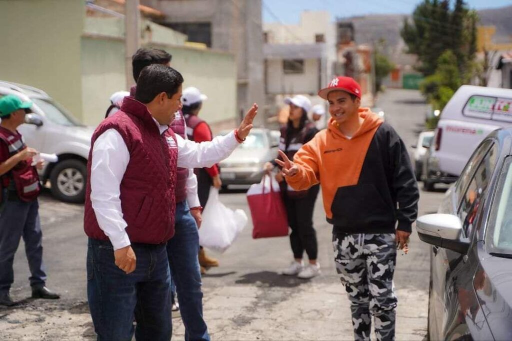 CONTINÚA JORGE MIRANDA CERCA A LAS FAMILIAS CAPITALINAS CONJORNADA DE TOQUE DE PUERTAS