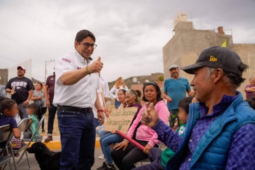 VISITA JORGE MIRANDA LA COLONIA EL JARALILLO PARA TENER UN ACERCAMIENTO CON HABITANTES