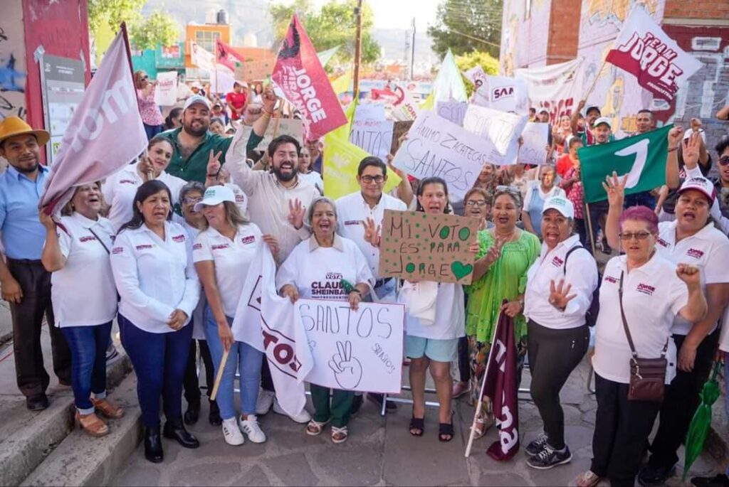 PROMUEVE JORGE MIRANDA SU CARTA DE NAVEGACIÓN EN LA COLONIA TRES CRUCES