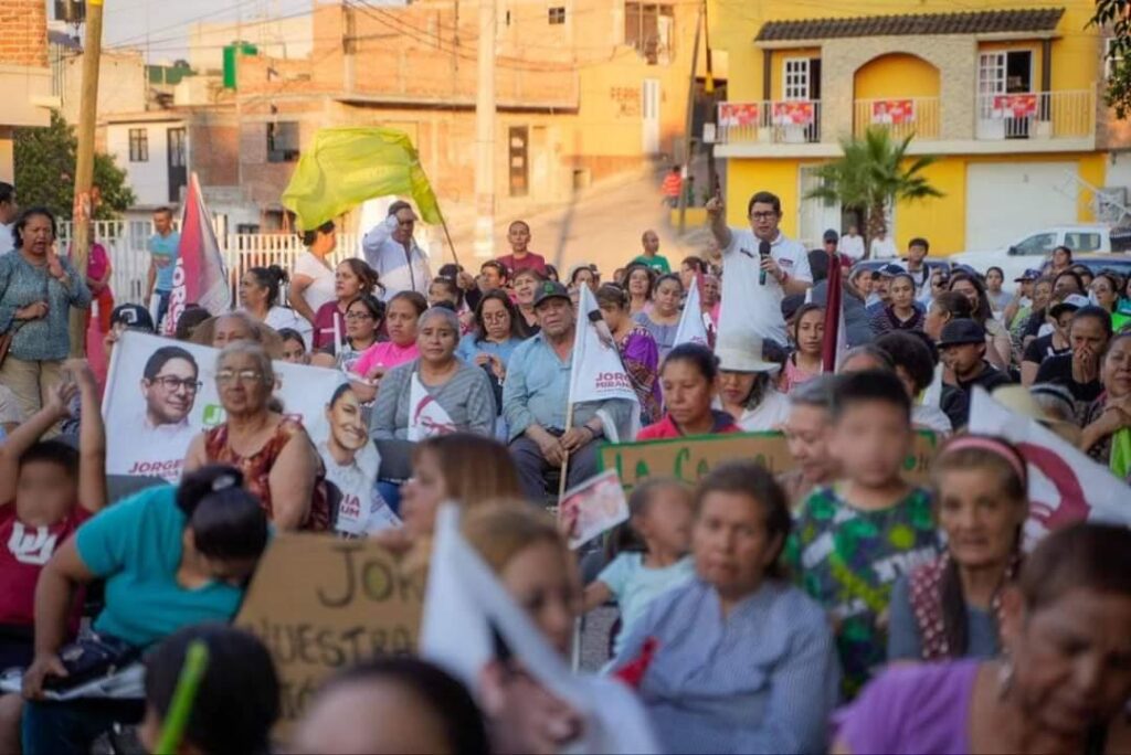 AGRADECE EL POLÍGONO OCHO A JORGE MIRANDA POR SER PARTE DEL PUEBLO