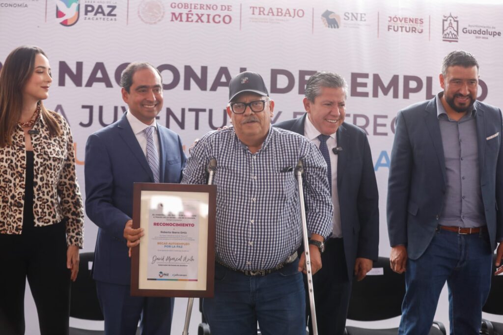 Encabeza Gobernador David Monreal Ávila inicio de la Feria Nacional de Empleo para la Juventud en Guadalupe