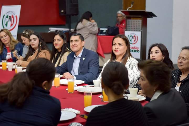  RATIFICA CARLOS PEÑA QUE EN ZACATECAS TAMBIÉN ES TIEMPO DE LAS MUJERES