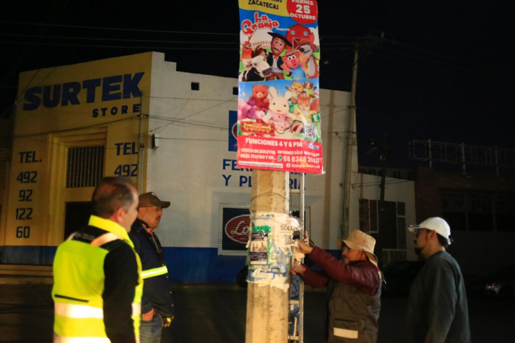 Con retiro de pendonesSe trabaja en el mejoramiento de la Imagen Urbana de Guadalupe