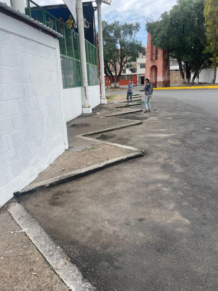 DESPUES DE 12 AÑOS SE REHABILITA LA CANCHA DE FUTBOL RÁPIDO “RICKYS” EN LA CALLE HOJALATEROS