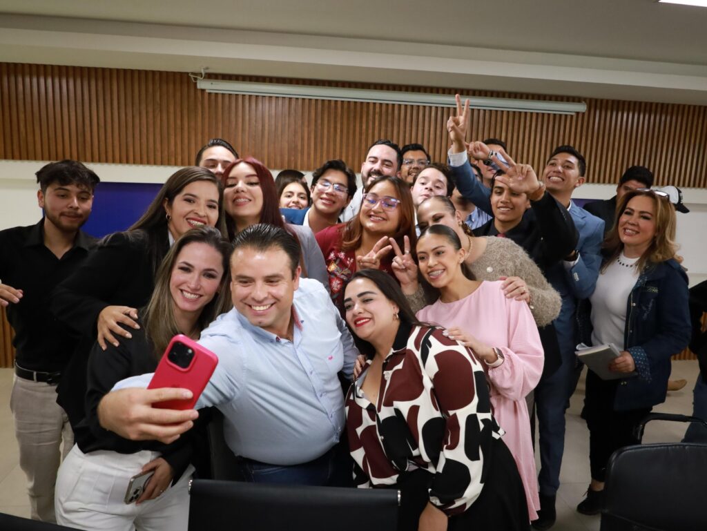 CLAUSURA MIGUEL VARELA PRIMER CABILDO JUVENIL EN ZACATECAS